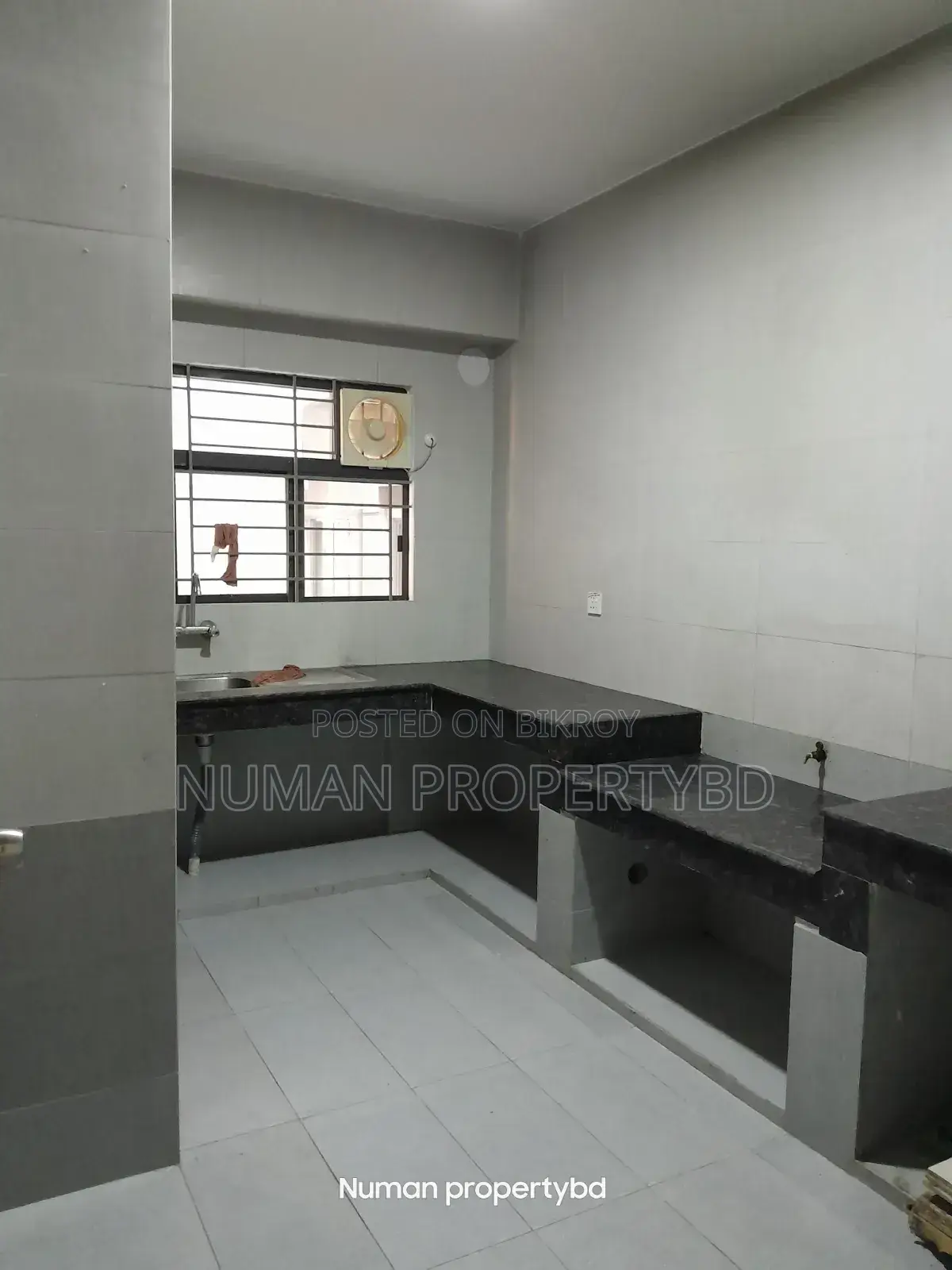 3-bedroom Apartment in Flat Rent, Basundhara for Rent
