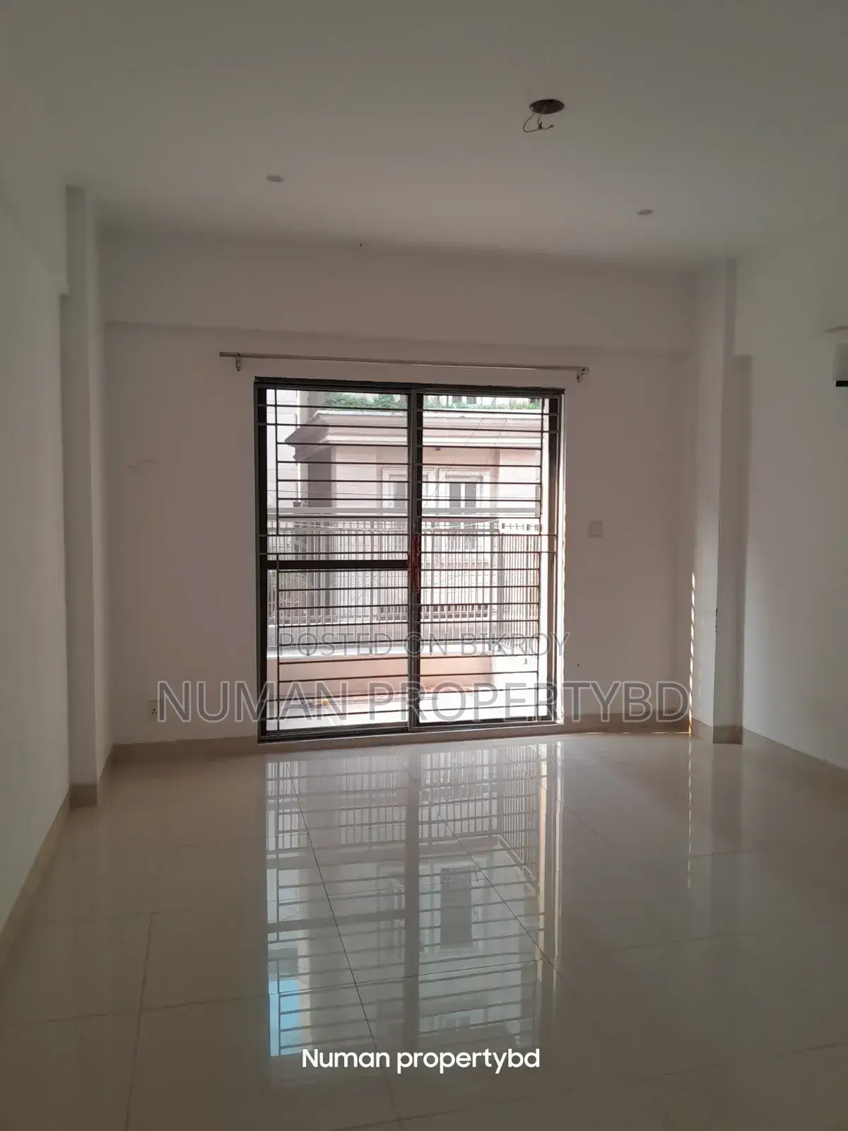 3-bedroom Apartment in Flat Rent, Basundhara for Rent
