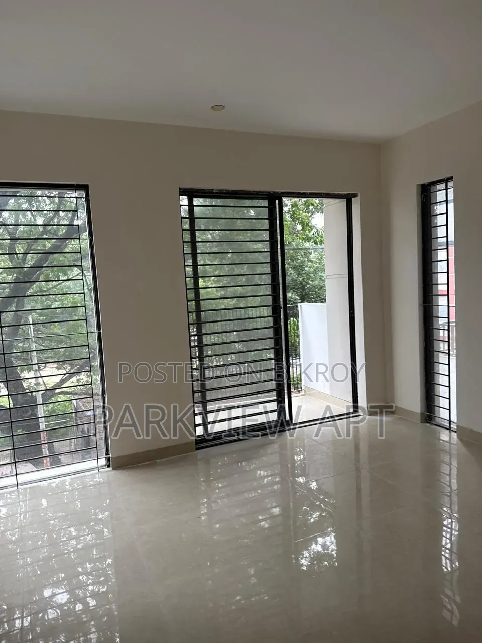 3-bedroom Apartment in Parkview South-facing for sale