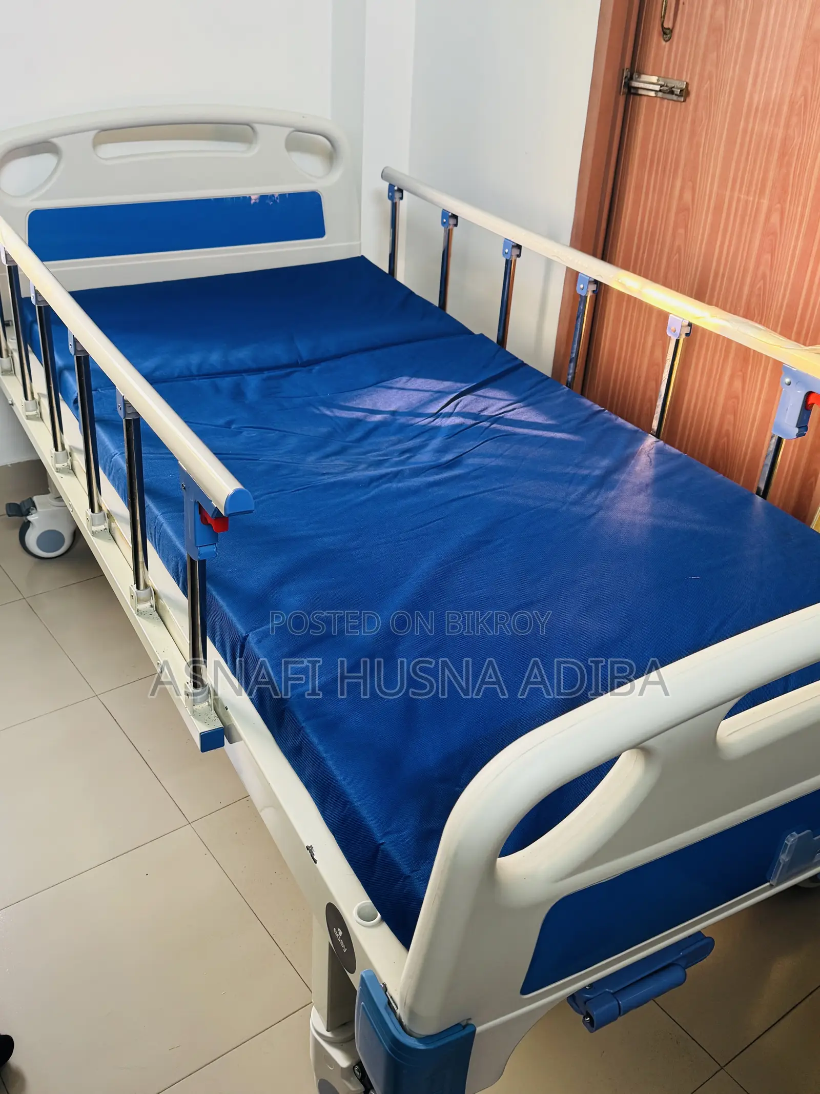 Title: Surgical Bed (Medical Bed) for Sale – Almost New