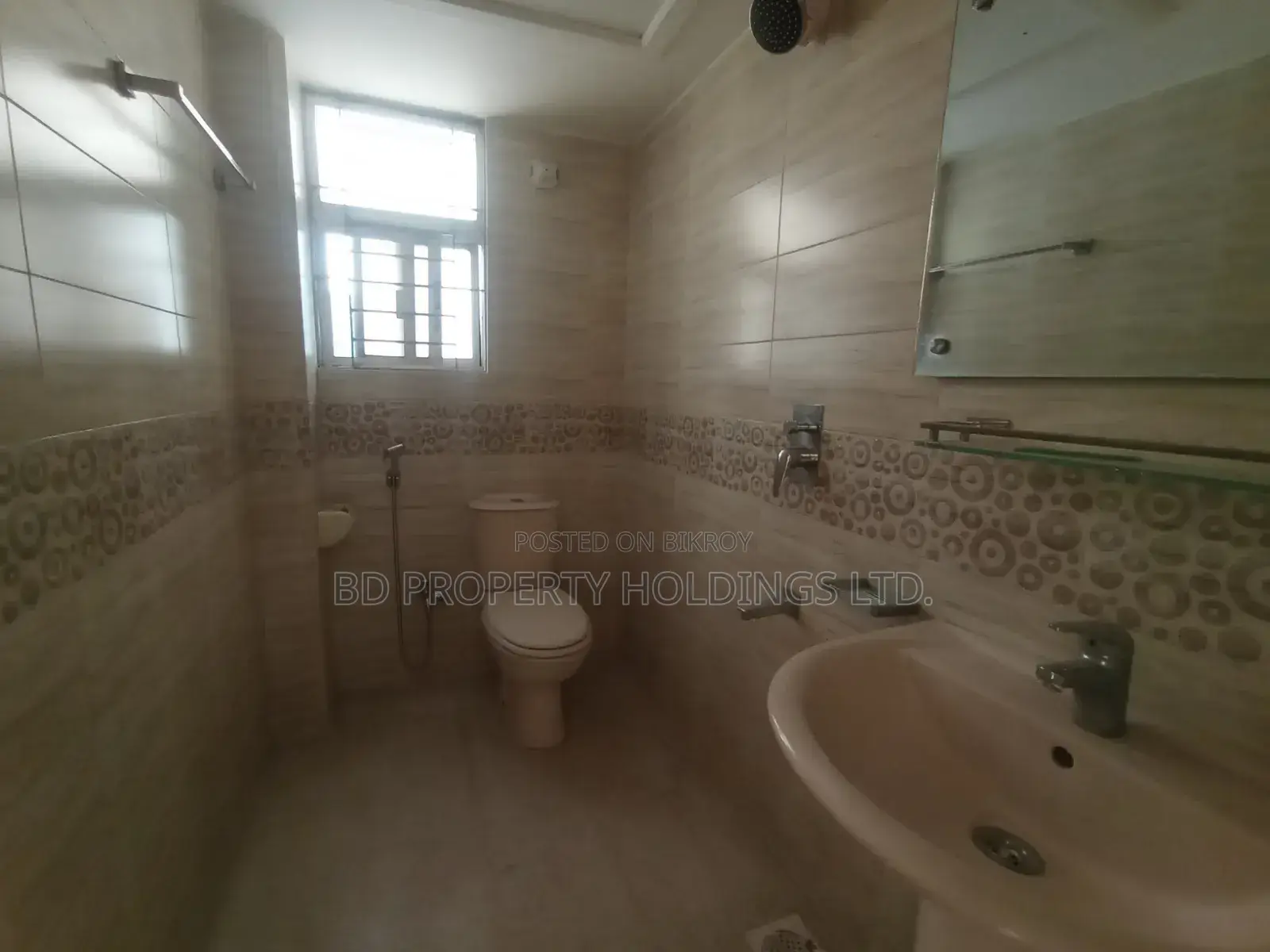 3bdrm Apartment in Uttara for Rent