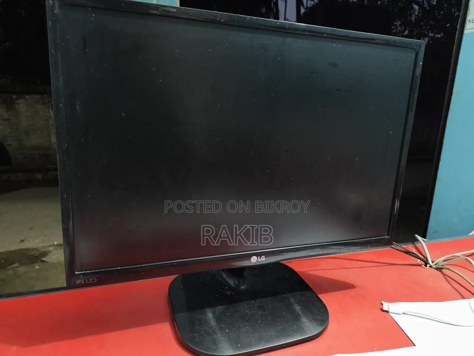 LG IPS Monitor