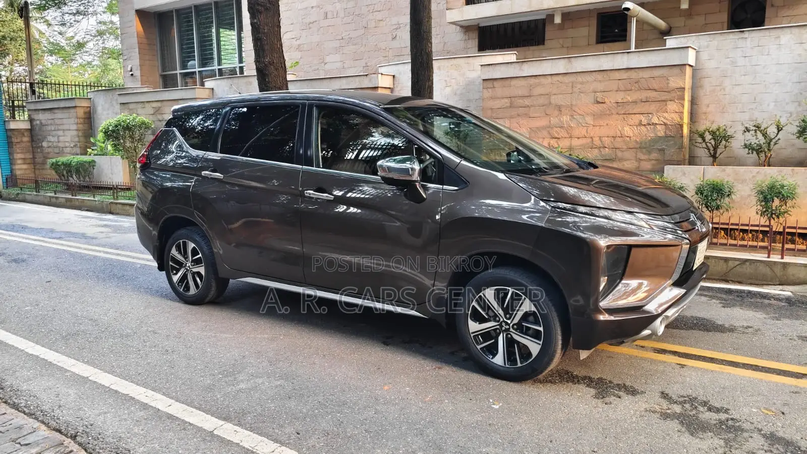 Mitsubishi Xpander 2019 Brown