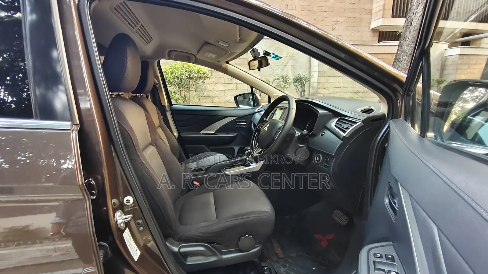 Mitsubishi Xpander 2019 Brown