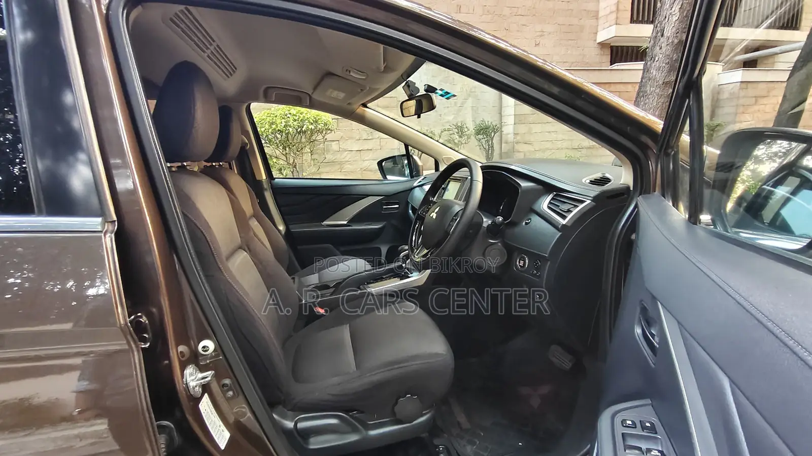 Mitsubishi Xpander 2019 Brown