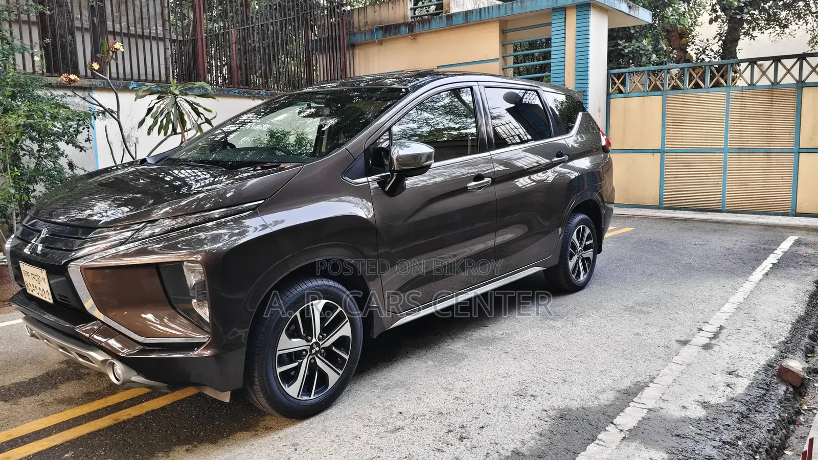 Mitsubishi Xpander 2019 Brown