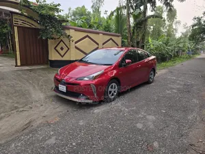 Toyota Prius 2019 Red