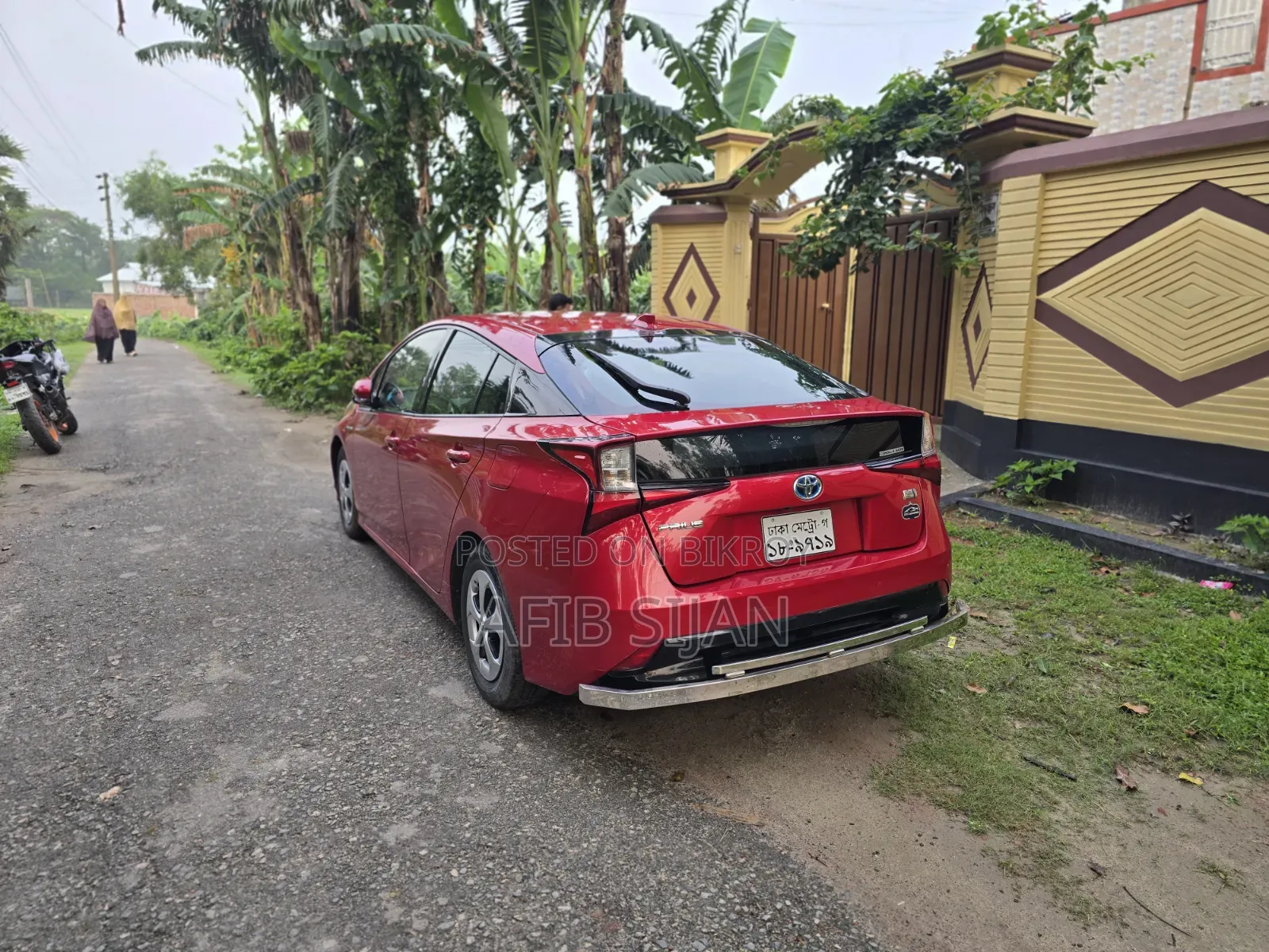 Toyota Prius 2019 Red