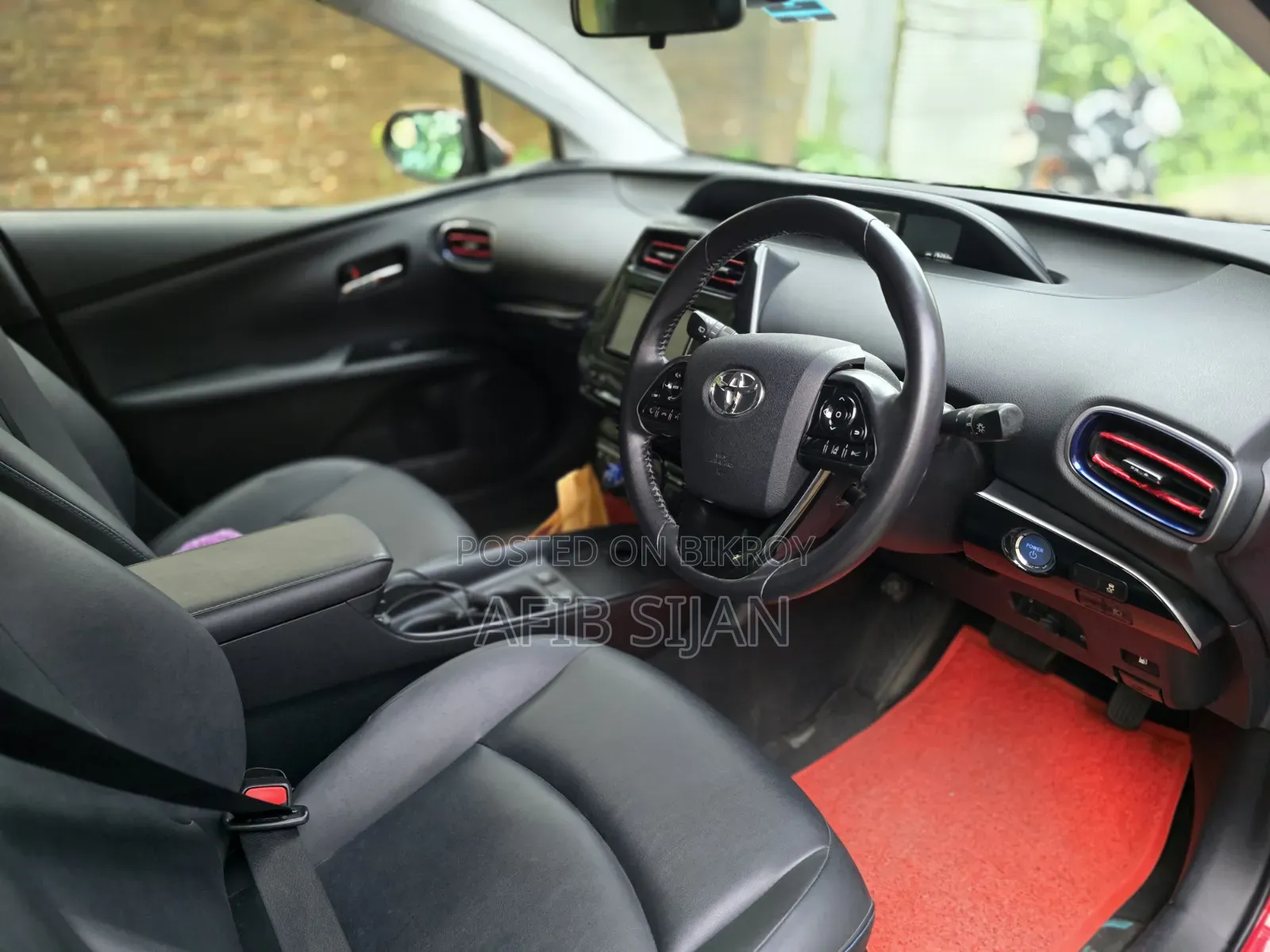 Toyota Prius 2019 Red