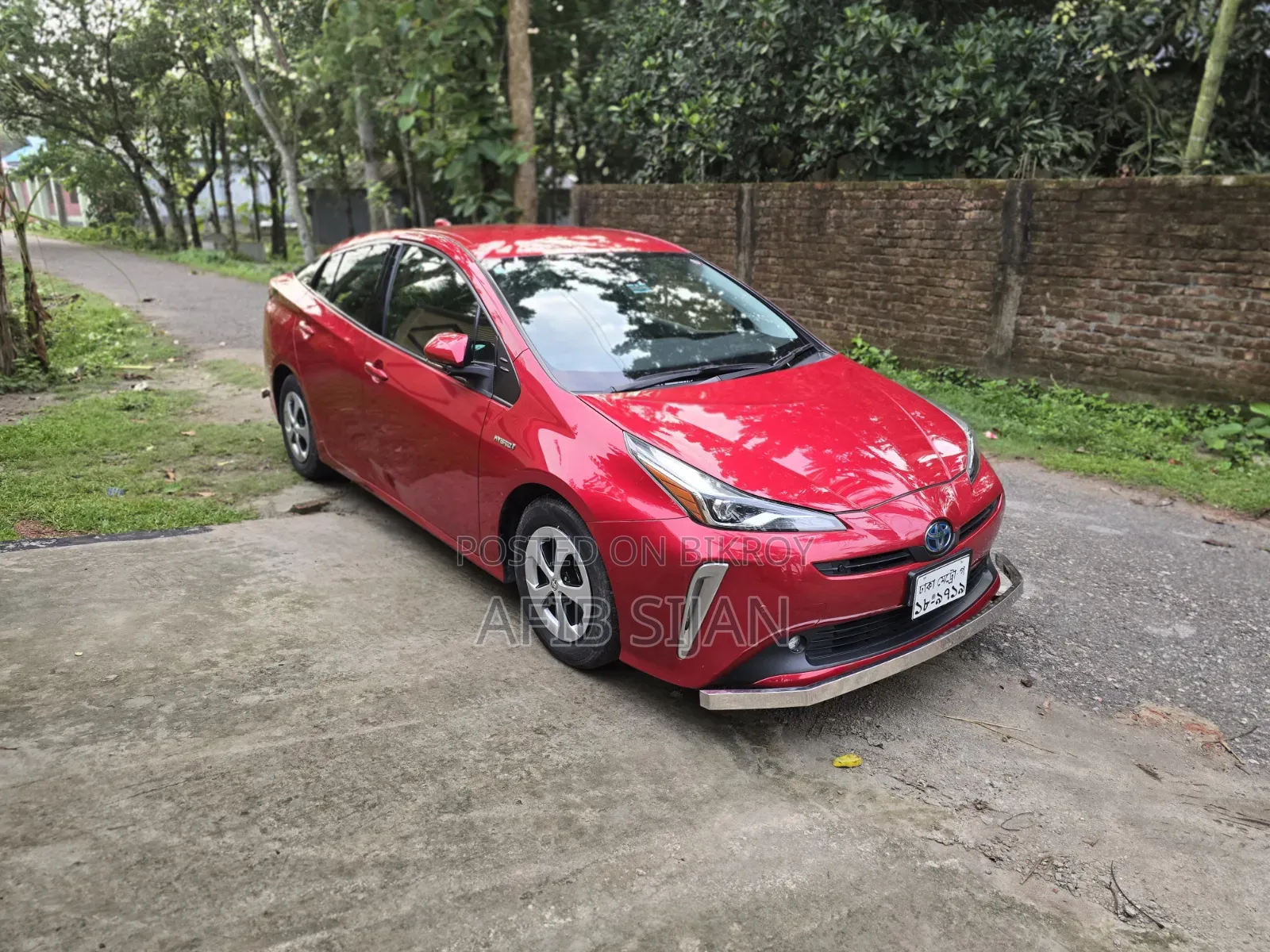 Toyota Prius 2019 Red
