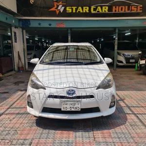 Toyota Aqua 2012 Pearl