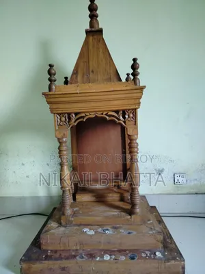 Wooden Throne for Deities for Urgent Sale