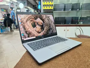 Laptop Dell Latitude 5310 8GB Intel Core i7 SSD 256GB