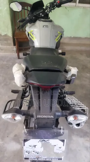 Honda 2025 Silver