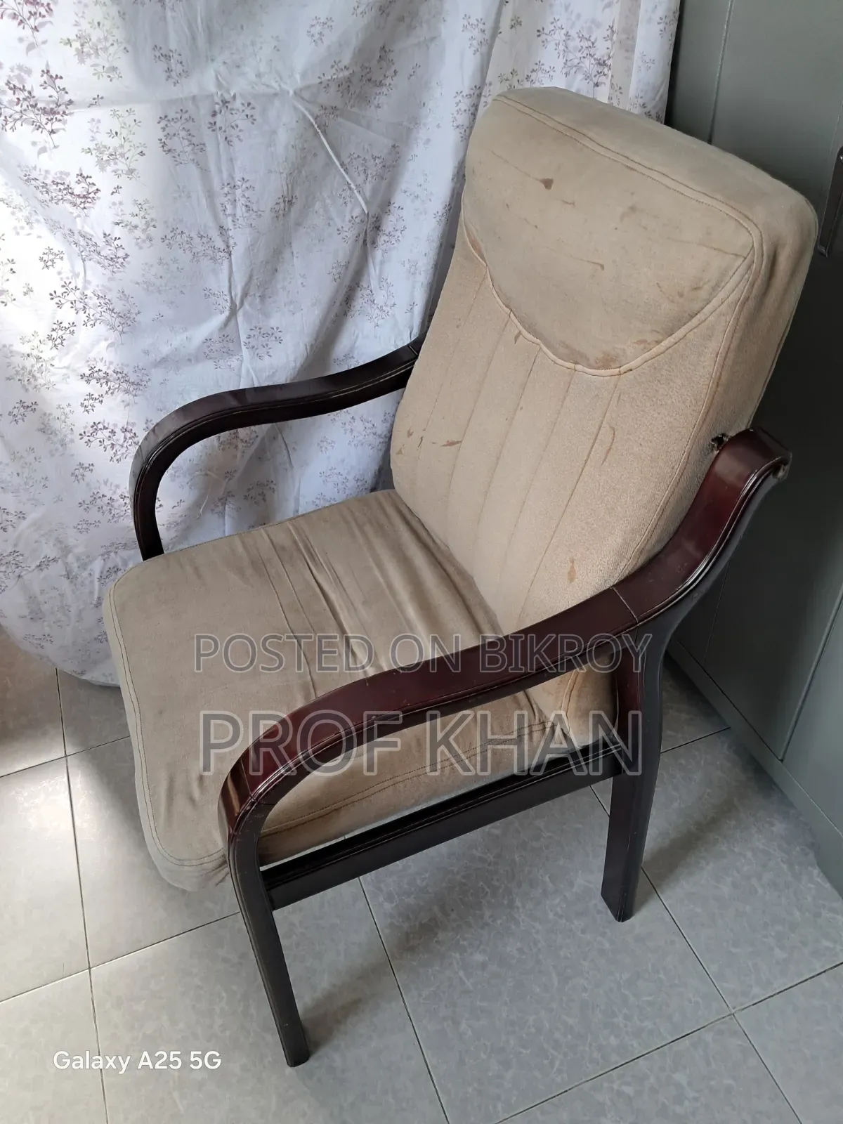 Large Mahogany Wood Chair