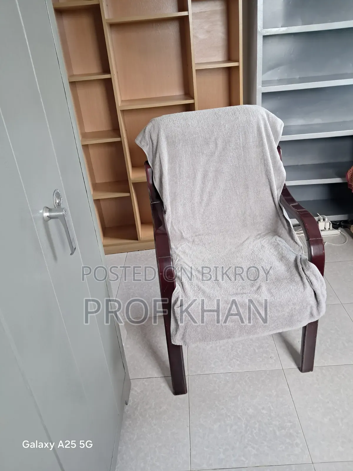 Large Mahogany Wood Chair