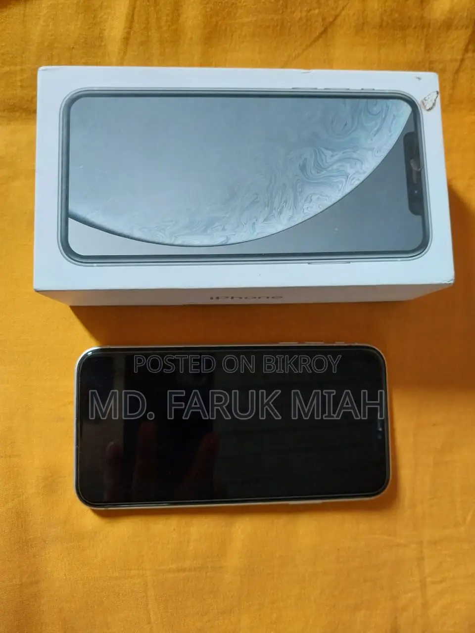 Apple XR 128 GB White