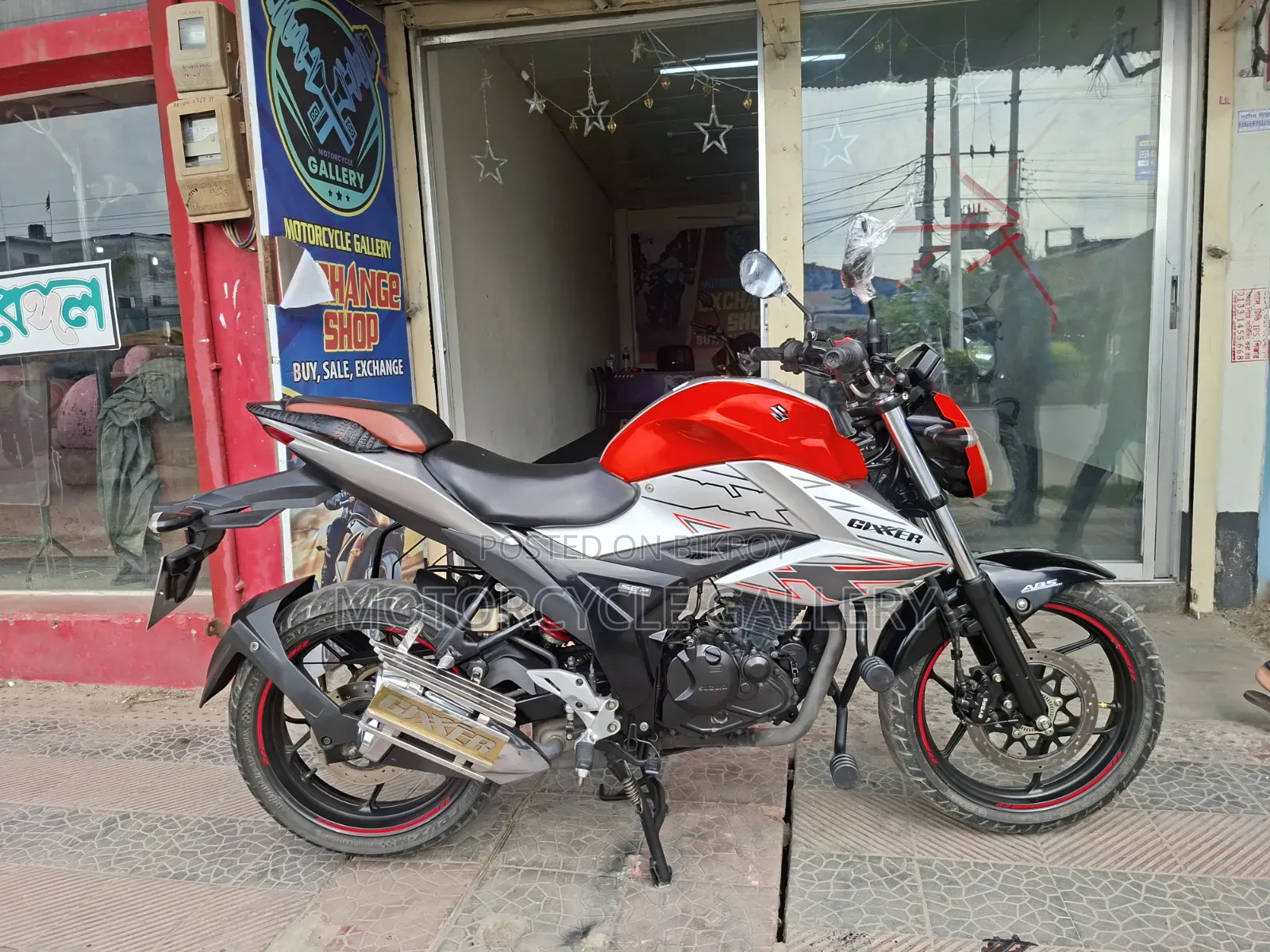 Suzuki Gixxer Fi ABS 2024 Orange