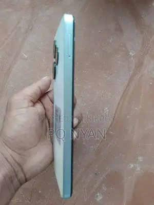 Tecno Spark 20C 128 GB Silver