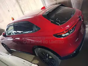Honda Vezel 1.5 Hybrid 2WD 2021 Red
