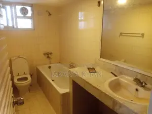 4-bedroom Apartment in Uttara for rent
