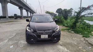 হোন্ডা ভেজেল ১.৫ হাইব্রিড ২ডব্লিউডি ২০১৪ ব্ল্যাক
