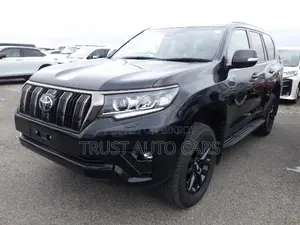 Toyota Land Cruiser Prado 2022 Black