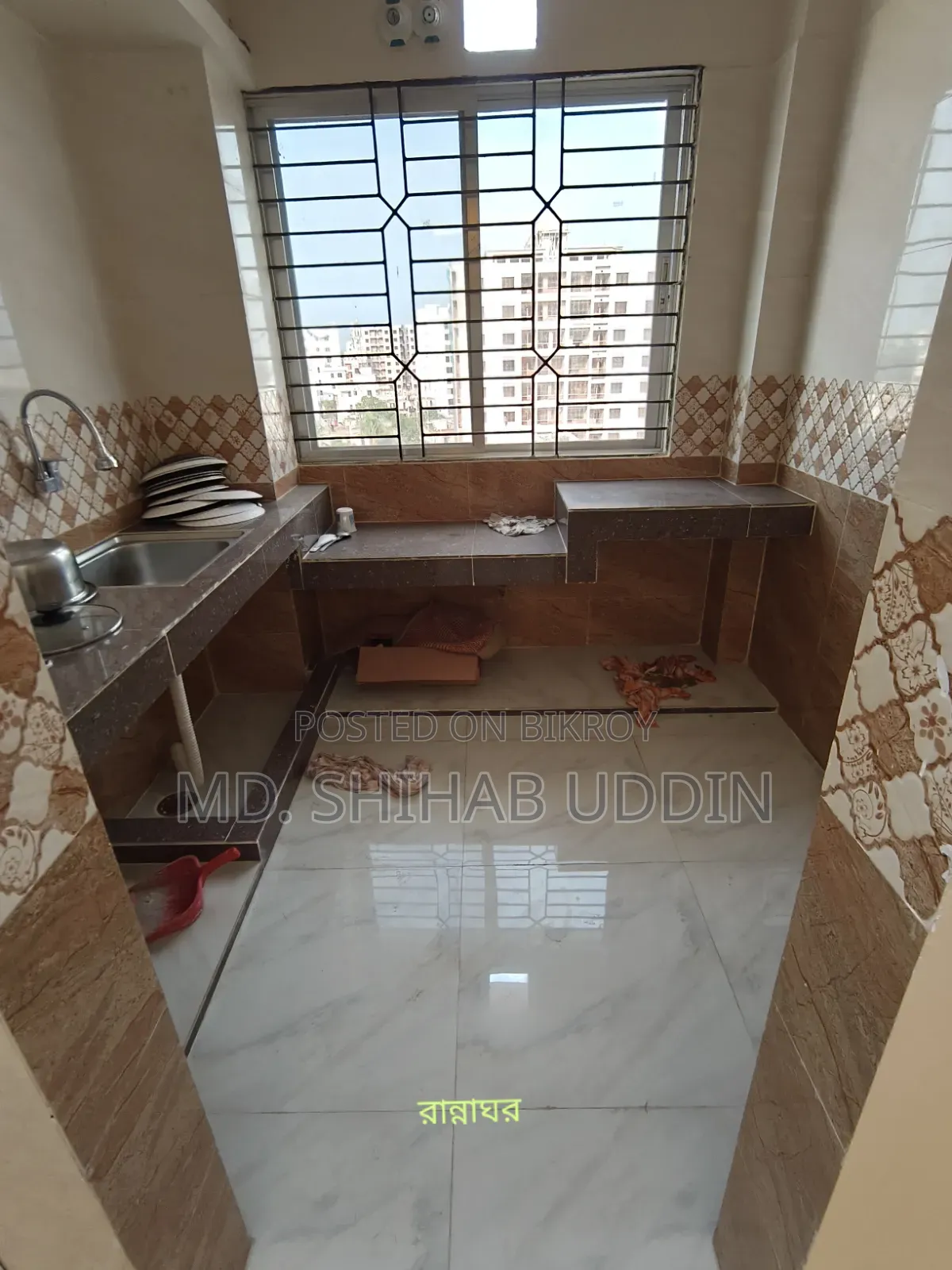 3bdrm Apartment in Banasree for Sale