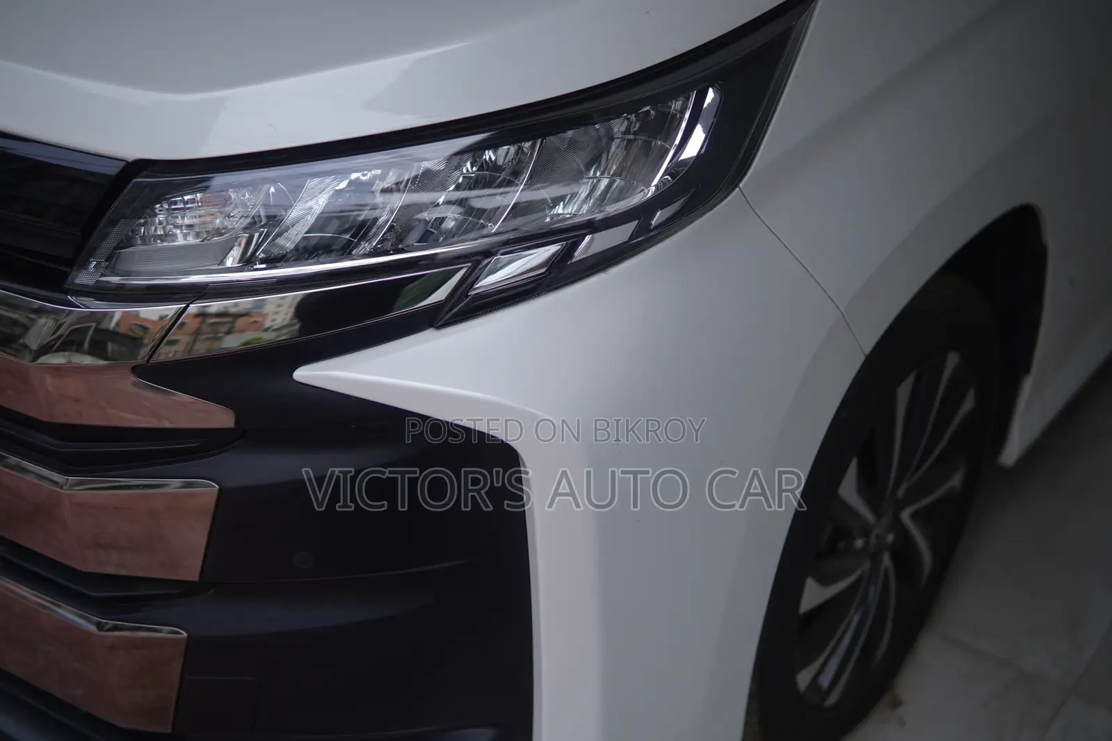 Toyota Noah 2022 White