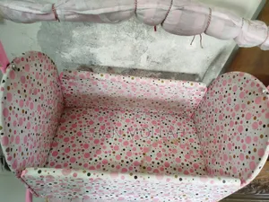 বাচ্চাদের দোলনা