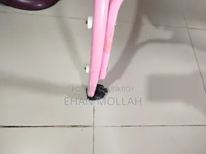 বাচ্চাদের দোলনা