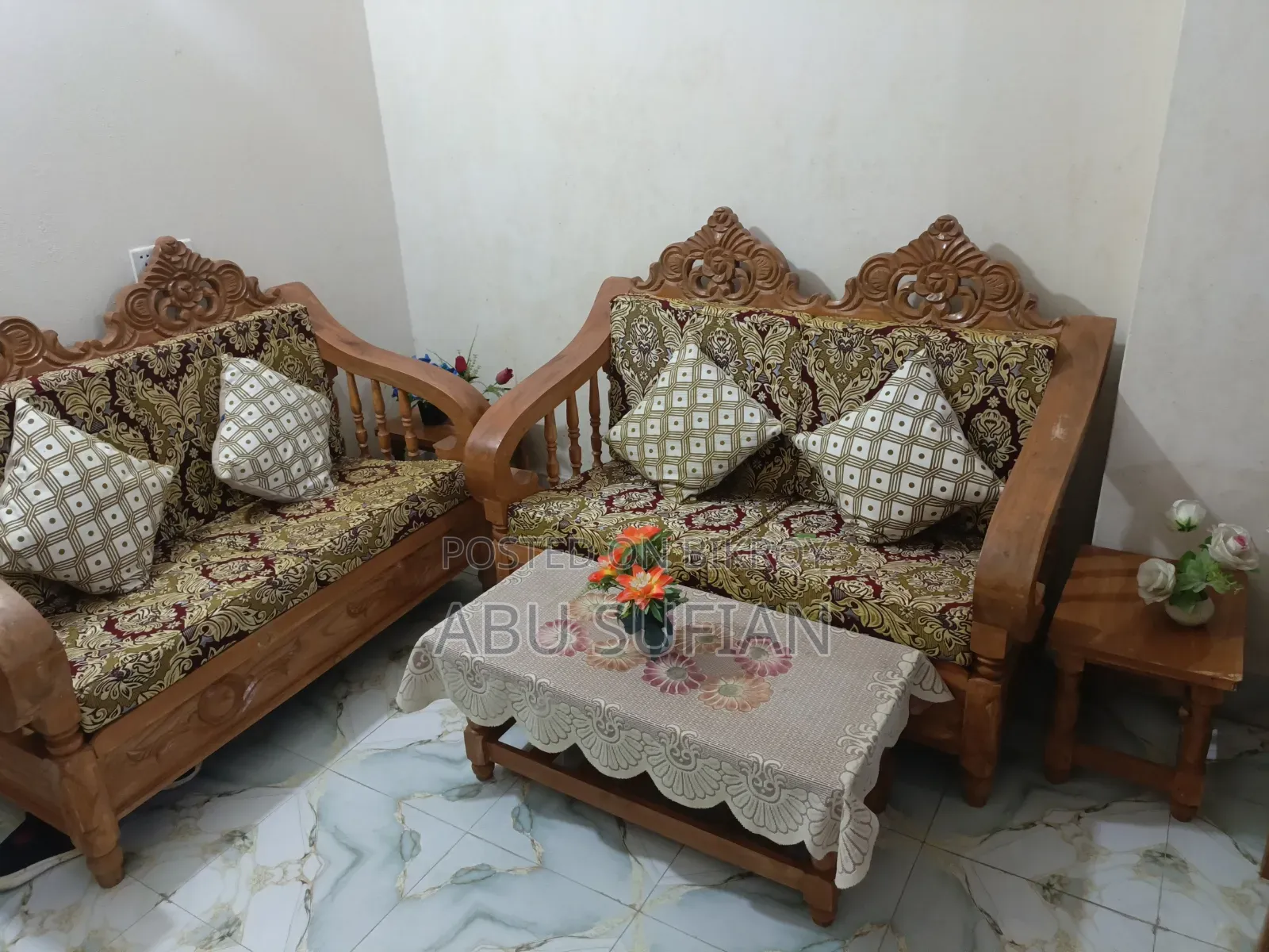 ডাইনিং টেবিল ও সোফা সেট বিক্রি