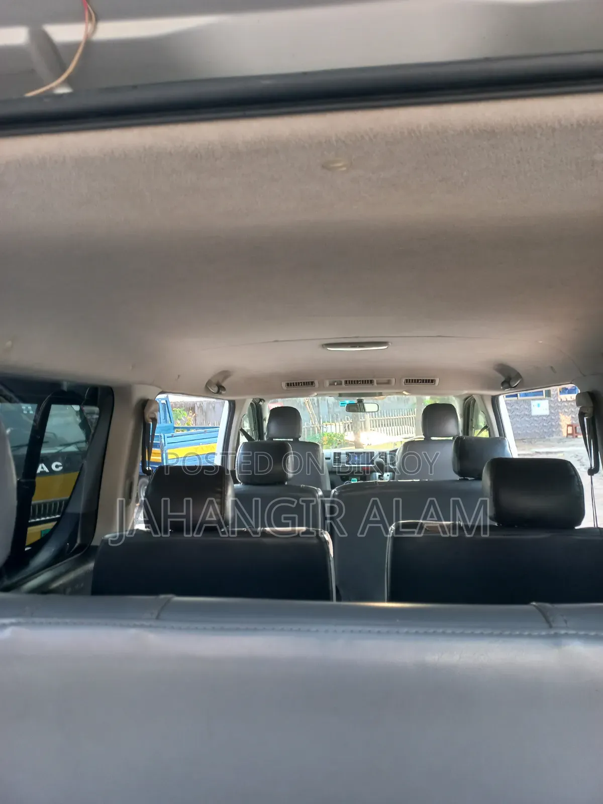 Toyota HiAce SV Premium 2013 Silver