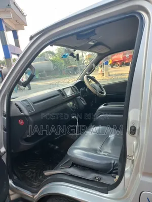 Toyota HiAce SV Premium 2013 Silver