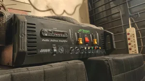 1 Pair JBL Speakers and 40 Transistor Amplifier