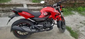 Hero Hero Hunk 150R Dual Disc ABS 2022 Red
