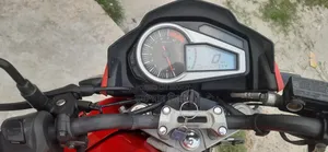 Hero Hunk 150R Dual Disc ABS 2022 Red
