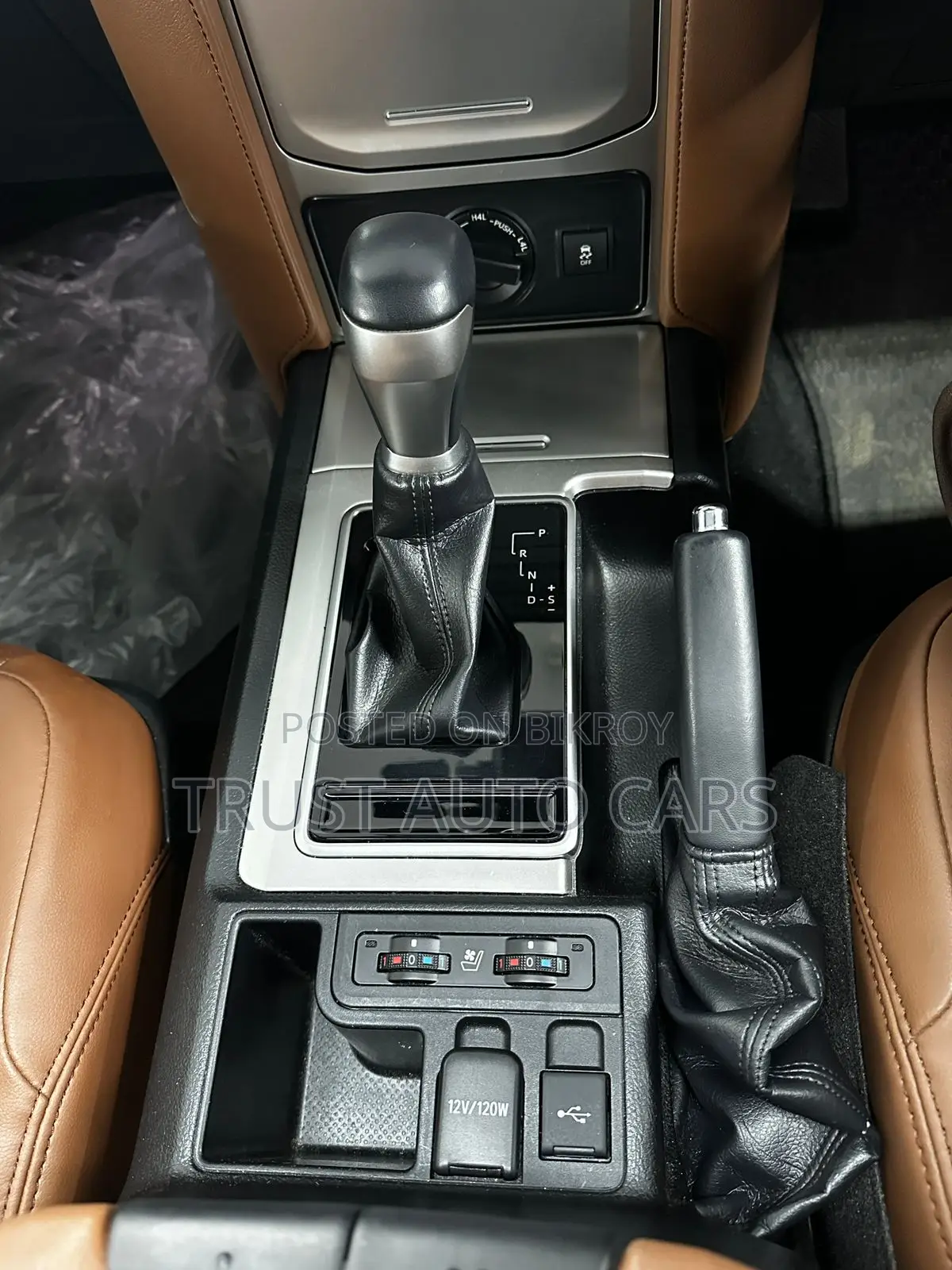 Toyota Land Cruiser Prado 2022 Black