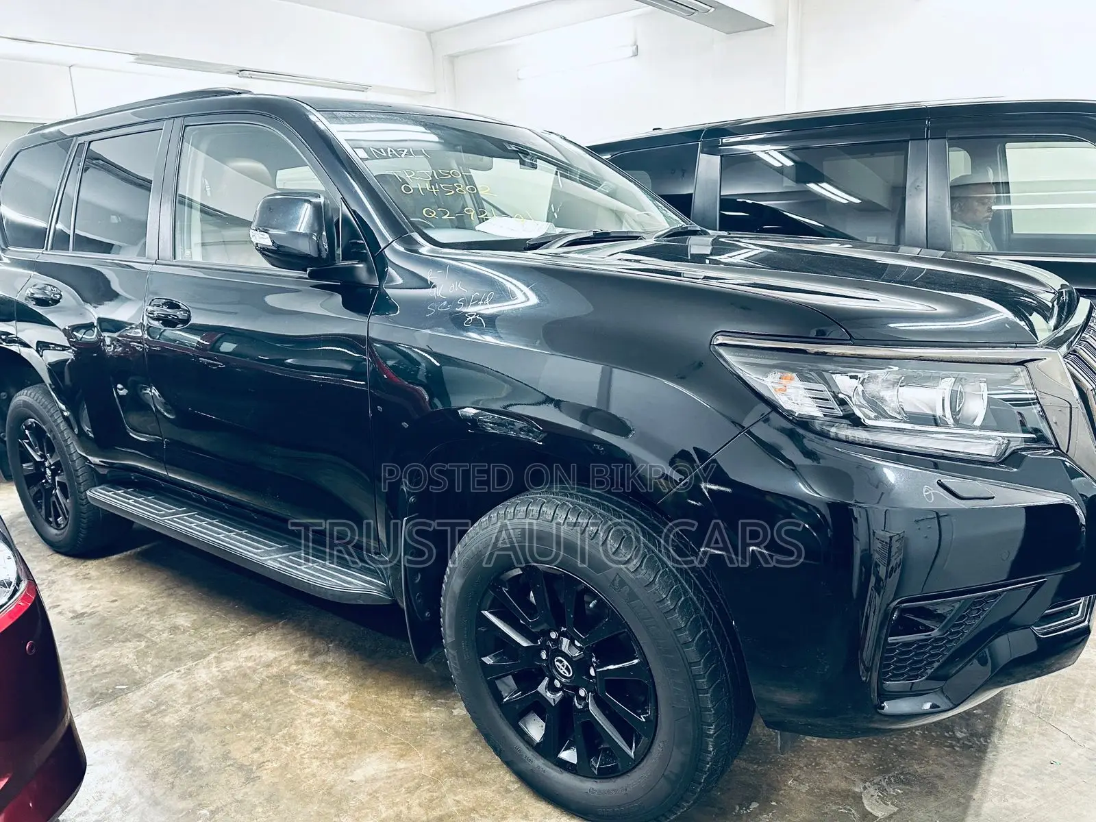 Toyota Land Cruiser Prado 2022 Black