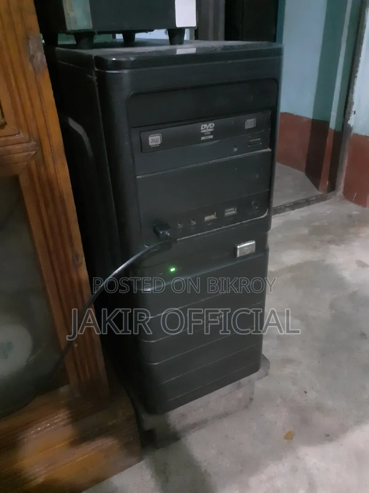 Desktop Computer Gigabyte GB-BNi5G4-1050Ti 8GB Intel Pentium HDD 2T