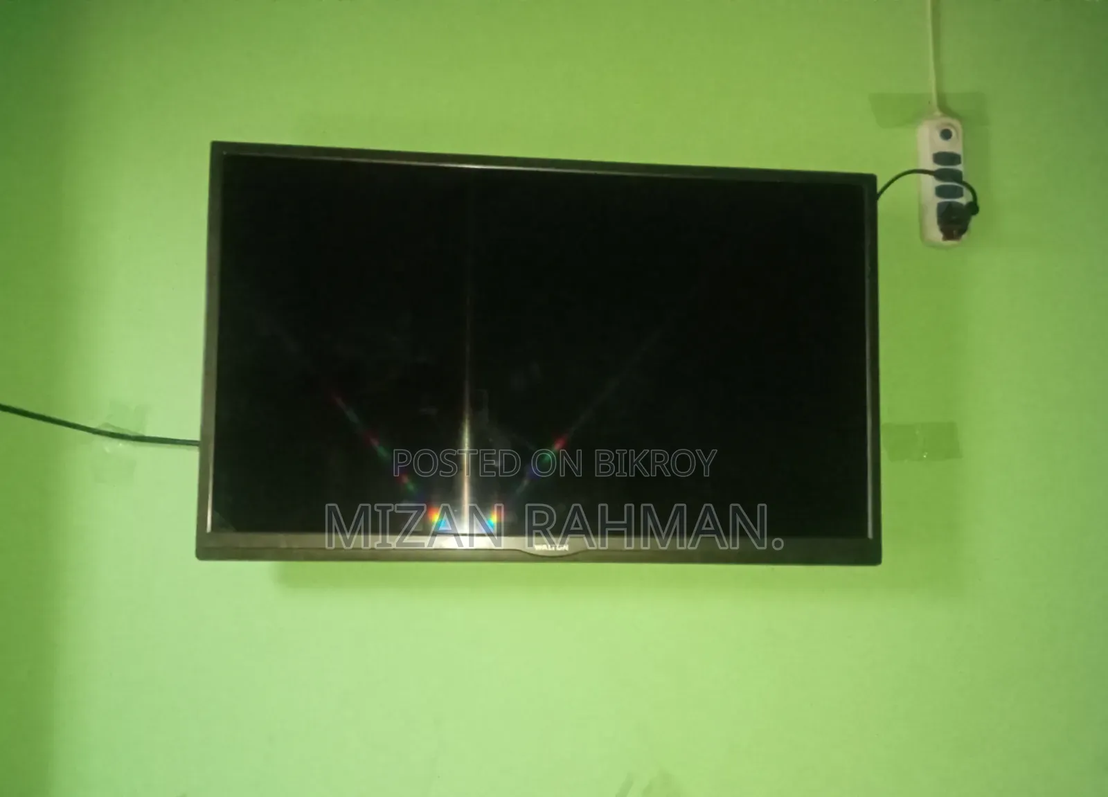 Walton 32-inch LED TV (Display Problem)
