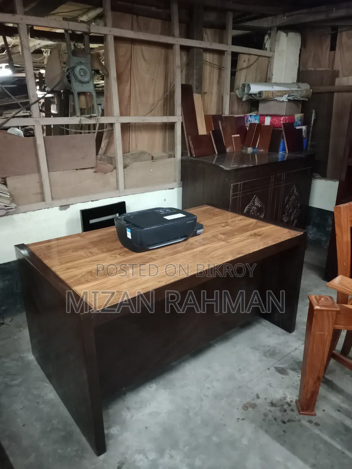 Wooden Secretary Desk 3'x5' with a Free Scanner
