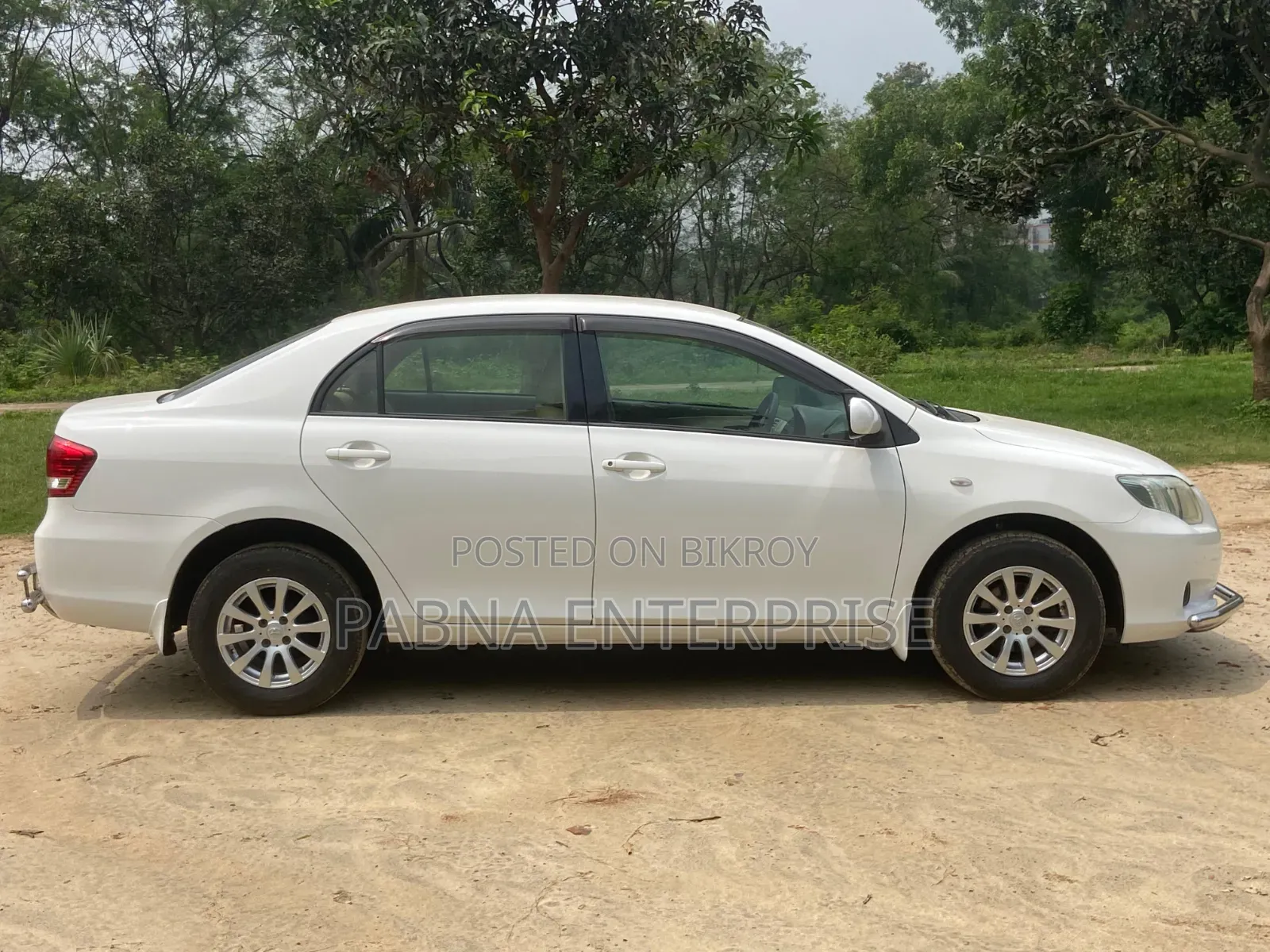 Toyota Axio 2009 White