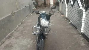 TVS Radeon 2023 Black