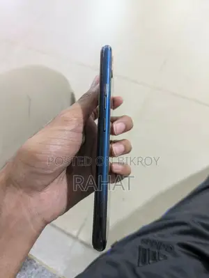 Vivo Y11 32 GB Blue