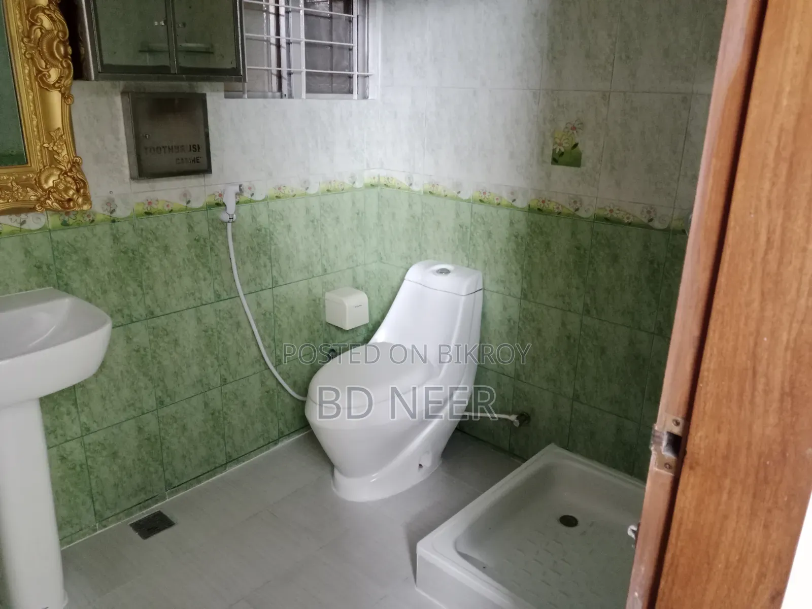 4-bedroom Apartment in Gulshan for Rent