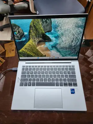 ল্যাপটপ HP EliteBook 840 G10 16GB Intel Core I5 SSD 512GB