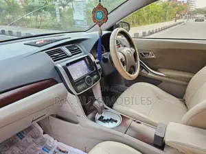 Toyota Premio 2012 Silver