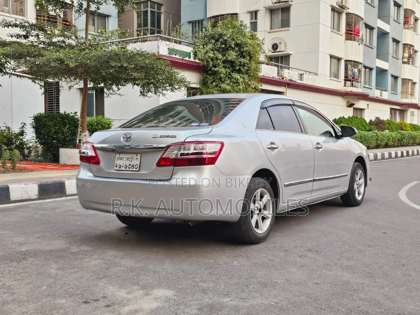 Toyota Premio 2012 Silver