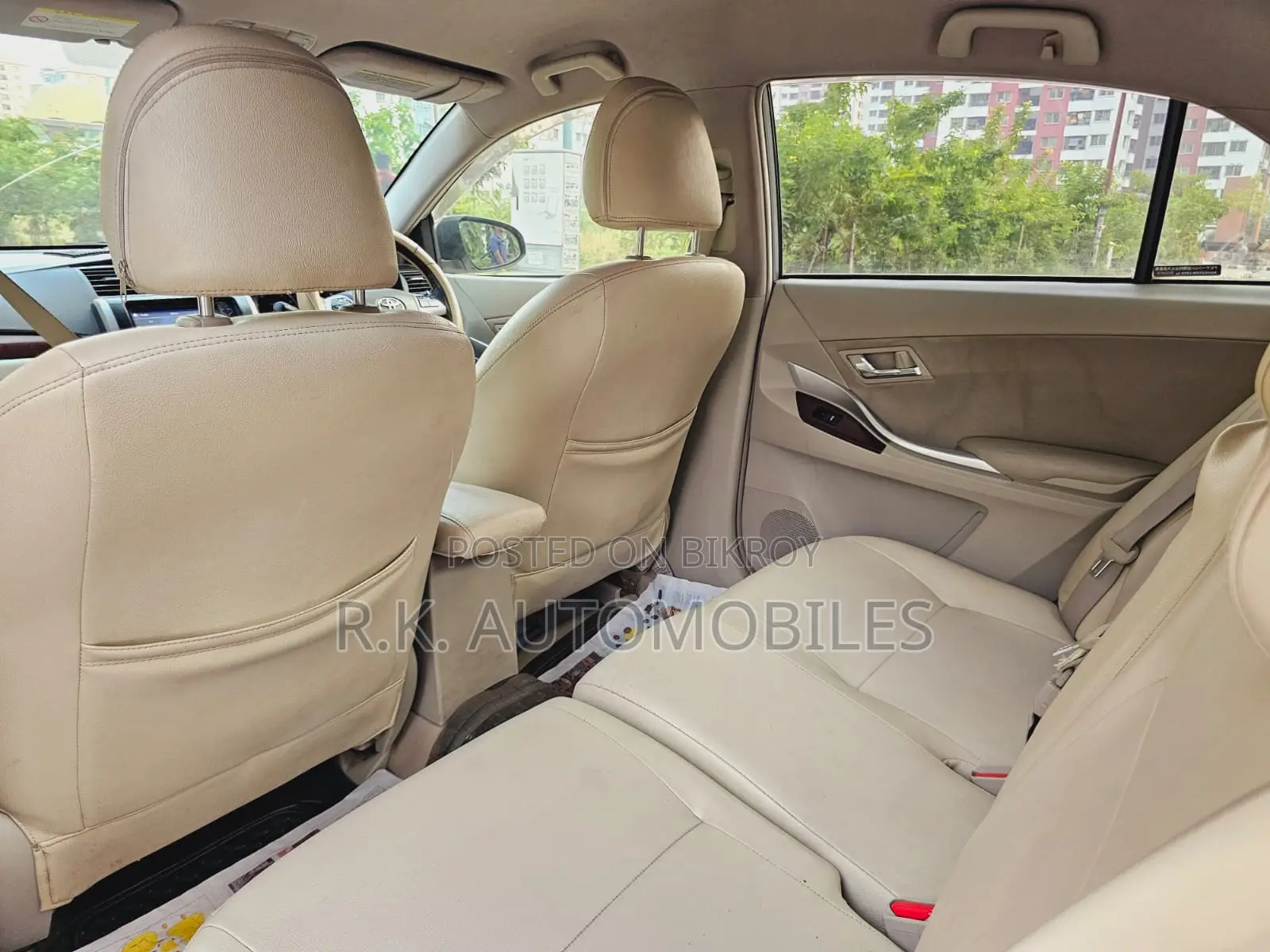 Toyota Premio 2012 Silver
